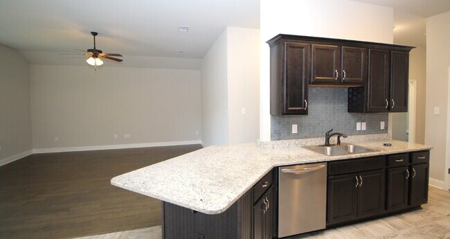Building Photo - Spacious 3-Bedroom, 2-Bath Brick Home in N...