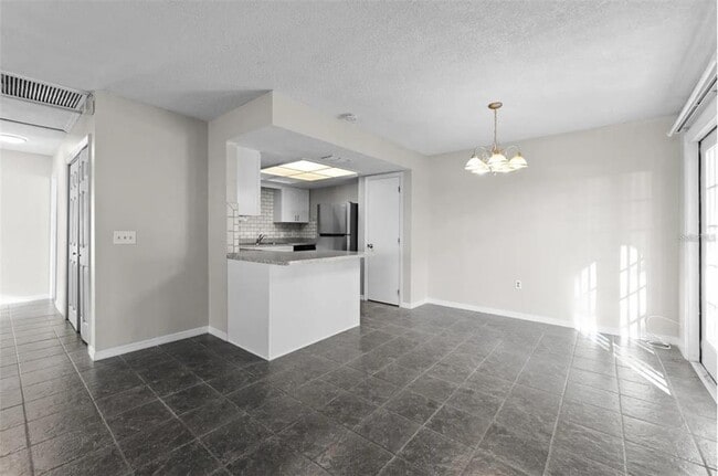 Building Photo - 4416 Highland Ln