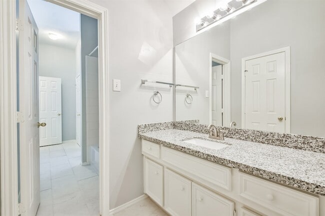 Building Photo - 18802 Half Volley Cir