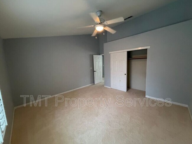 Building Photo - 70 Jade Tree Cir