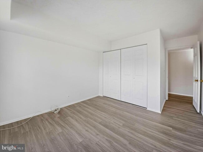 Building Photo - 7680 Tremayne Pl