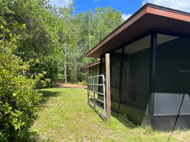 Building Photo - 9700 SW 209th Ct
