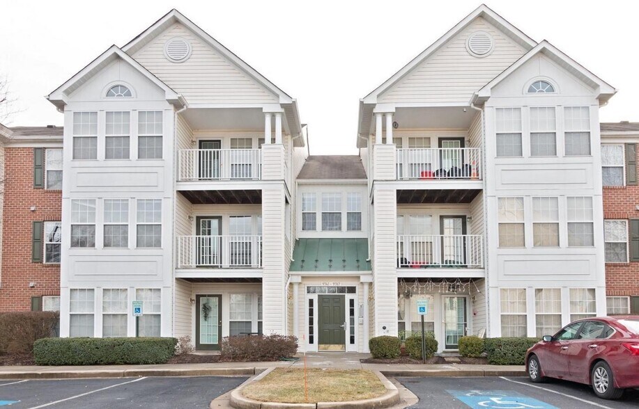 Building Photo - 9745 Reese Farm Rd