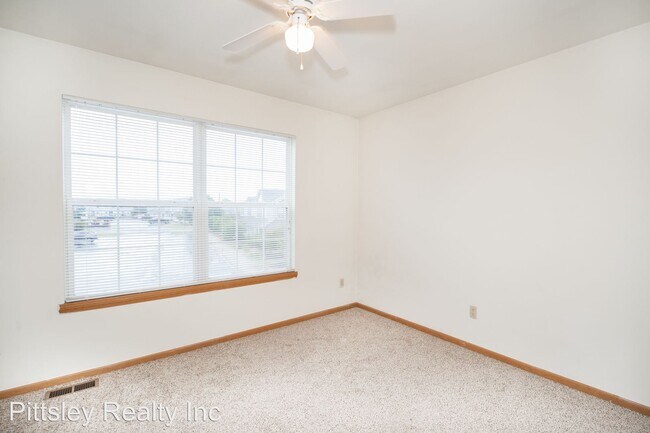 Building Photo - 2 br, 2 bath Apartment - 701 Fotis Drive