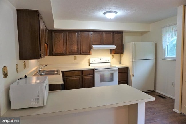 Building Photo - 12541 Laurel Grove Pl
