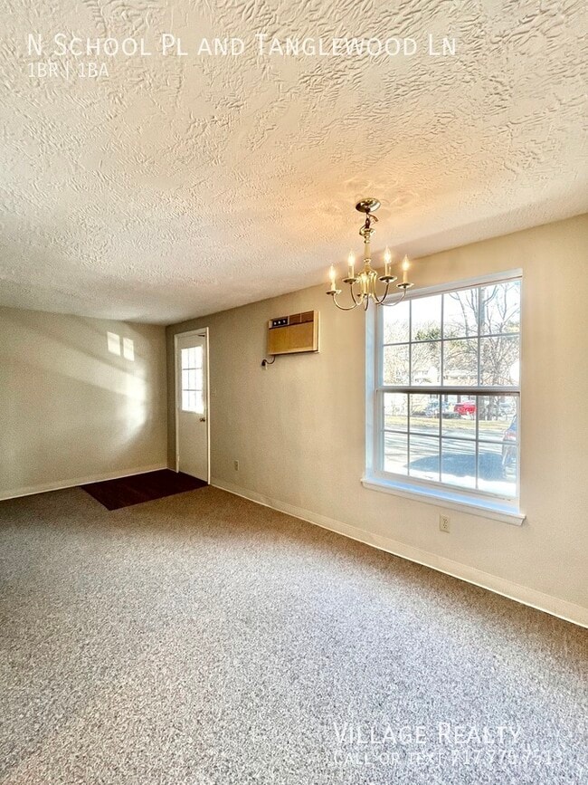 Building Photo - Few steps! Available NOW! Roomy 1-Bed with...