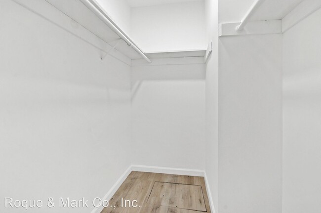 Building Photo - 2 br, 2 bath Apartment - 828 18th Street 8...