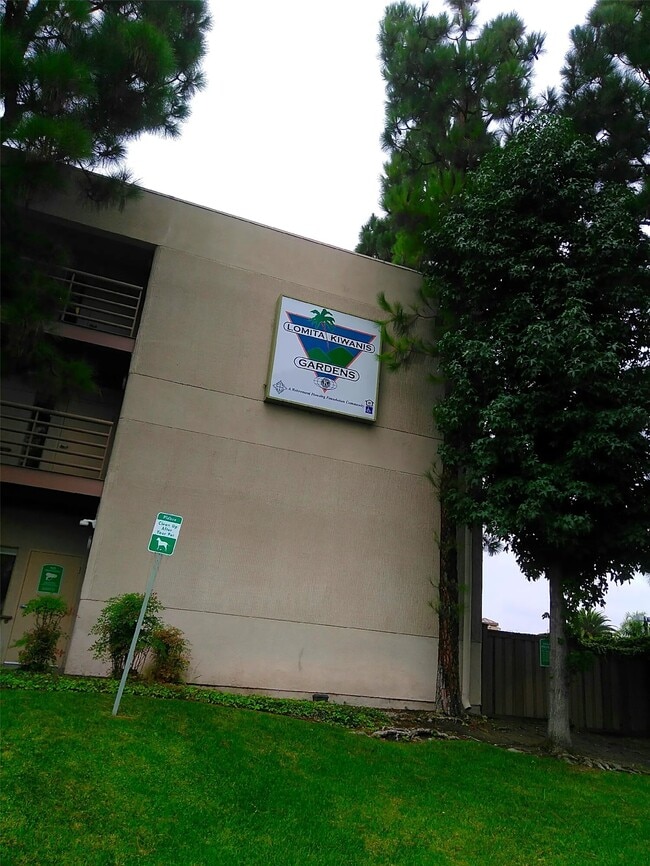 Building Photo - 25109 Ebony Ln