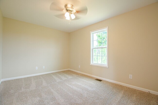 Building Photo - 2066 Tynewood Dr