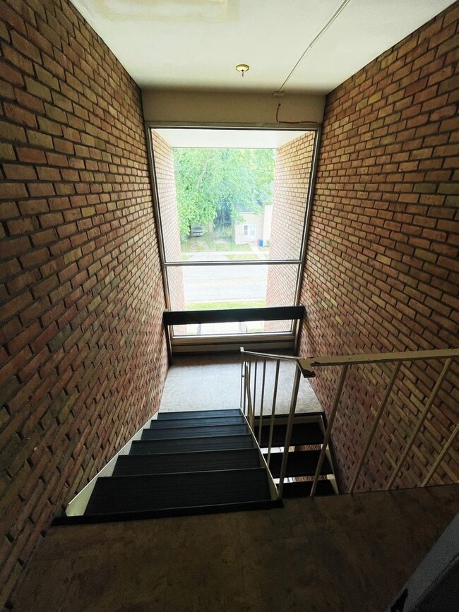 Building Photo - Two Bedroom Available near EMU!