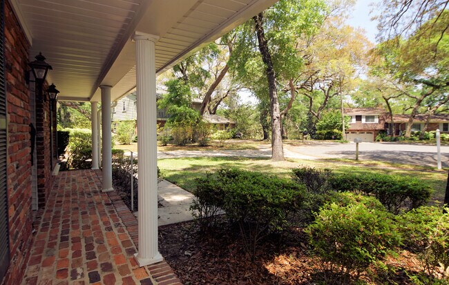 Building Photo - 18 Sherwood Rd NW