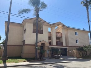 Building Photo - 2 Bed/1 Bath Condo Apt.  Blocks to Imperia...