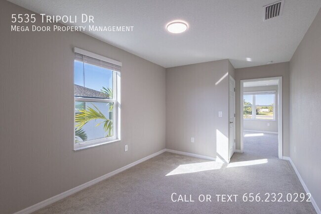 Building Photo - 5535 Tripoli Dr