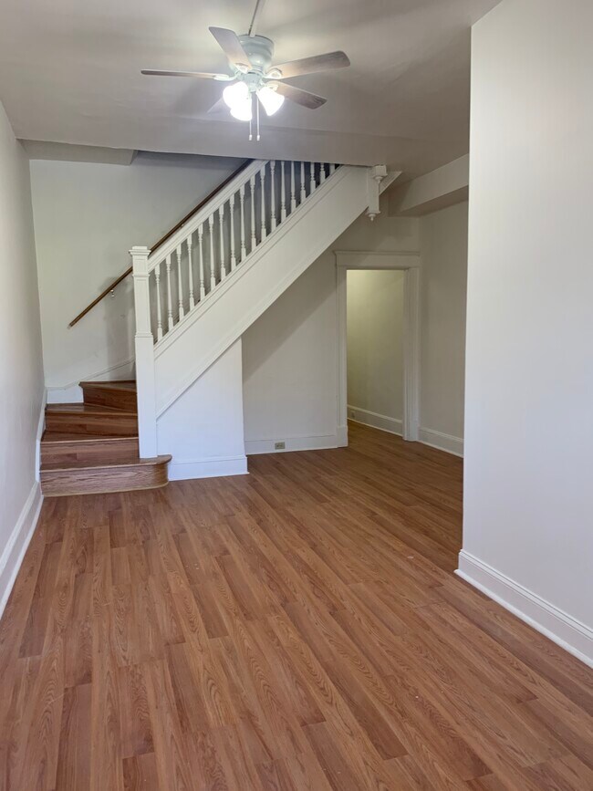 Living Room - 1540 Moreland Ave
