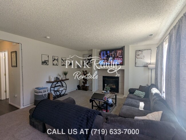 Building Photo - 955 Lords Hill Dr