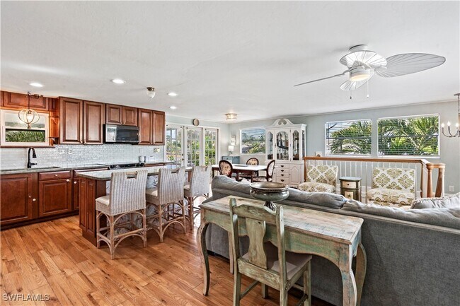 Building Photo - 12861 Iona Rd