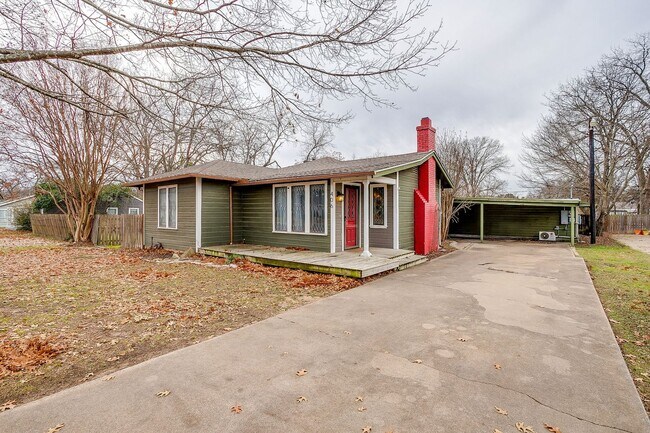 Building Photo - 406 Bellevue Dr