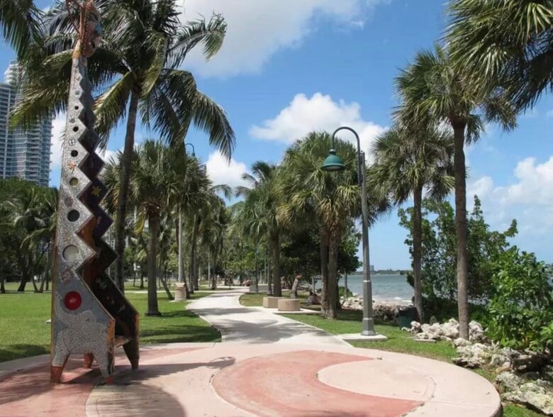 Building Photo - 2001 Biscayne Blvd