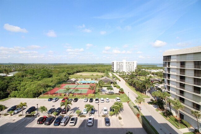 Building Photo - 5055 N Hwy A1A