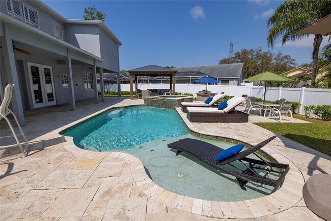 Building Photo - 4859 Augusta Ave