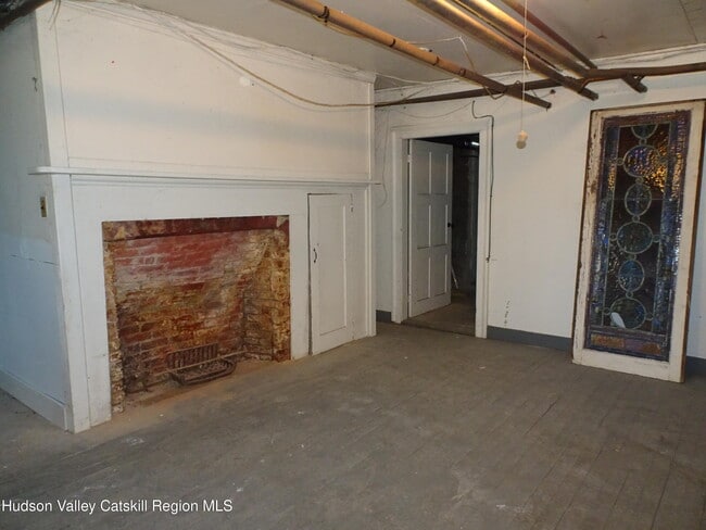 Building Photo - 72 NY-9H