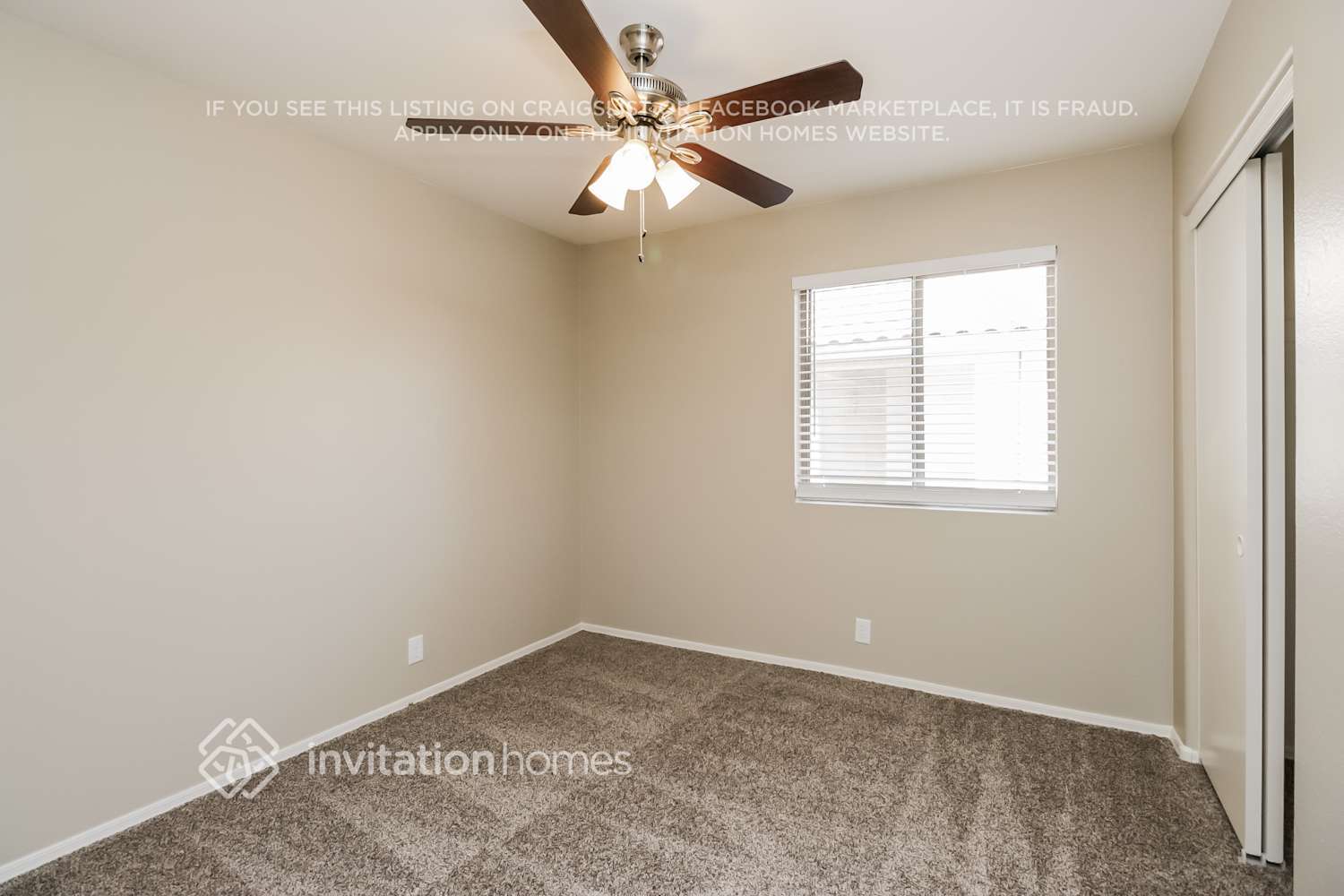 Building Photo - 15725 W Smokey Dr