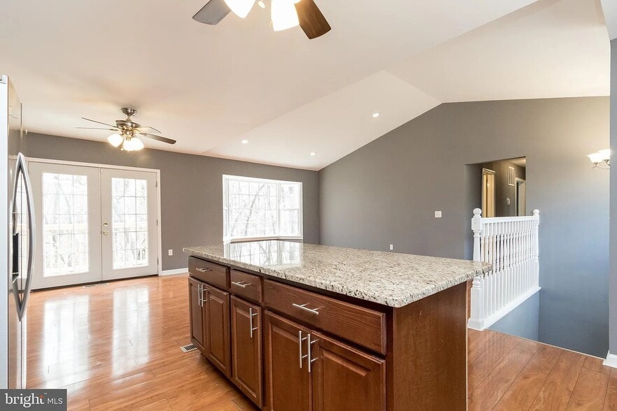 Building Photo - 6204 Barrowfield Ct