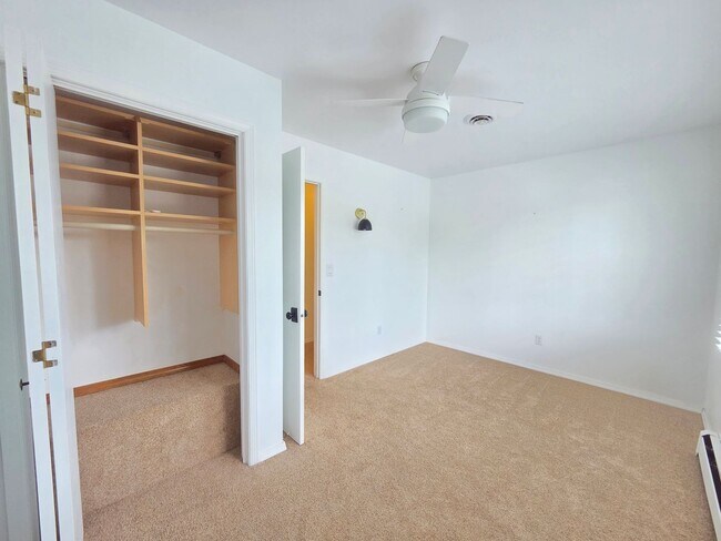 Building Photo - $3,050 - 4 Bed / 2.5 Bath Beautiful Home in Upper South Hill