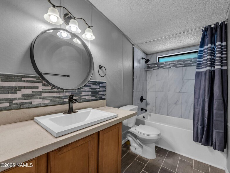 Building Photo - 2310 Keams Canyon Trl