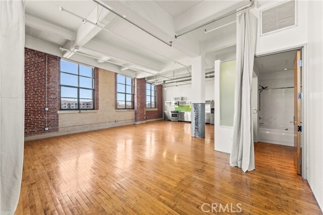 Building Photo - 1850 Industrial St