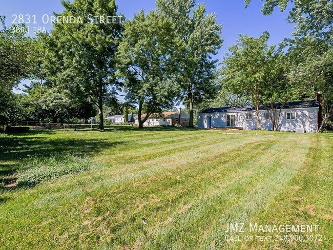 Building Photo - 2831 Orenda St
