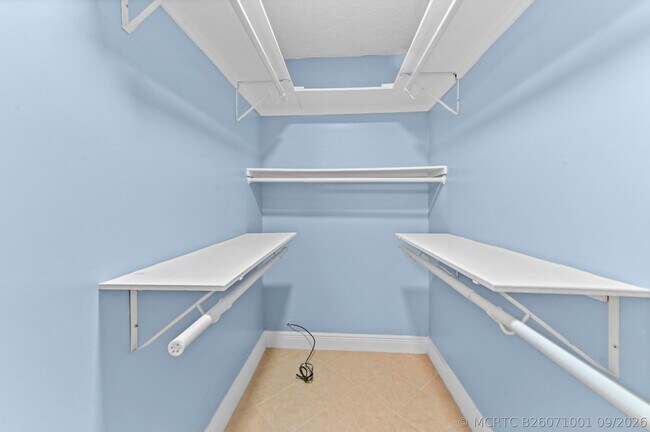 Building Photo - 4055 Wolverton C