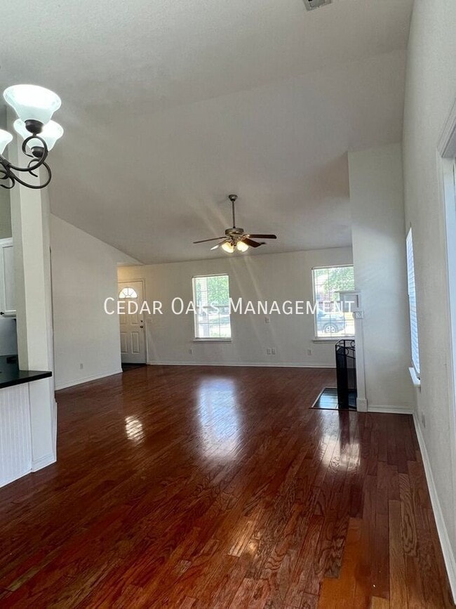 Building Photo - 1474 N Caddo Ave