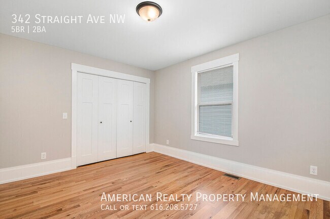 Building Photo - 342 Straight Ave NW