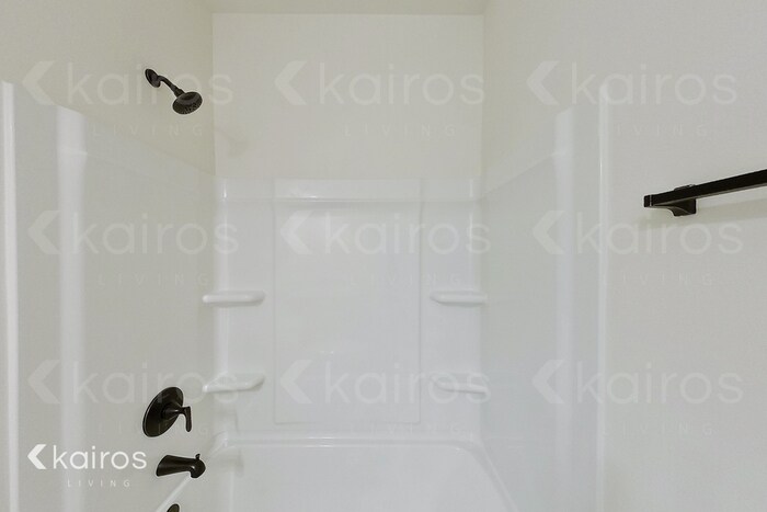 Building Photo - 205 Foggy Ln