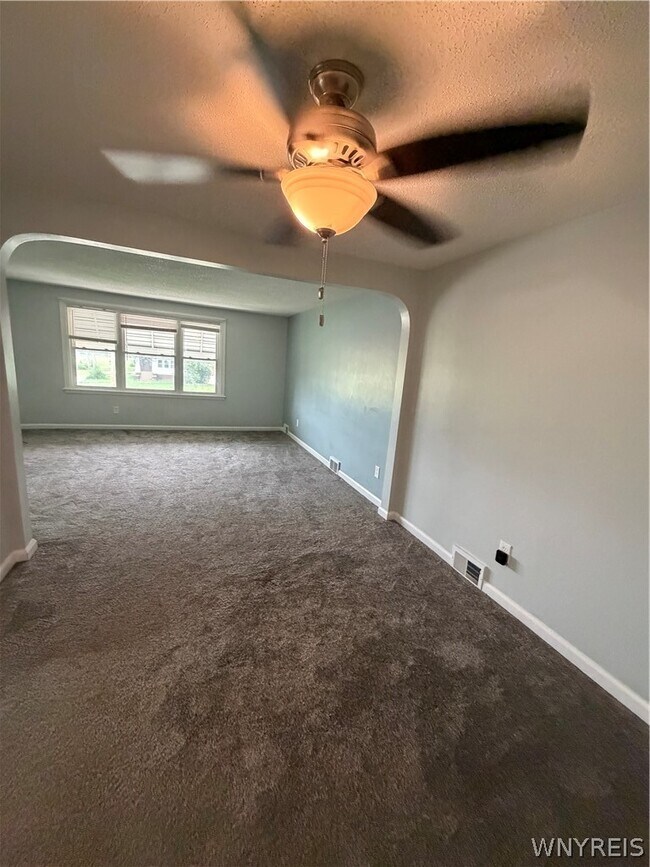 Building Photo - 808 Cleveland Dr