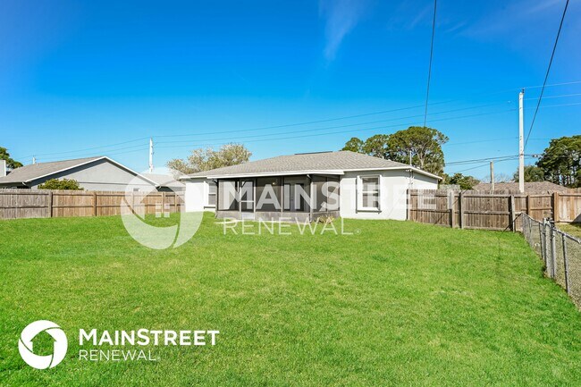 Building Photo - 362 Emerson Dr NW