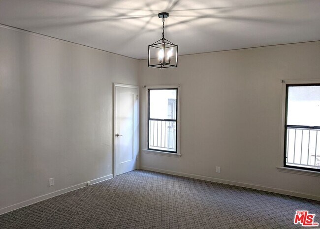 Building Photo - 224 N Jackson St