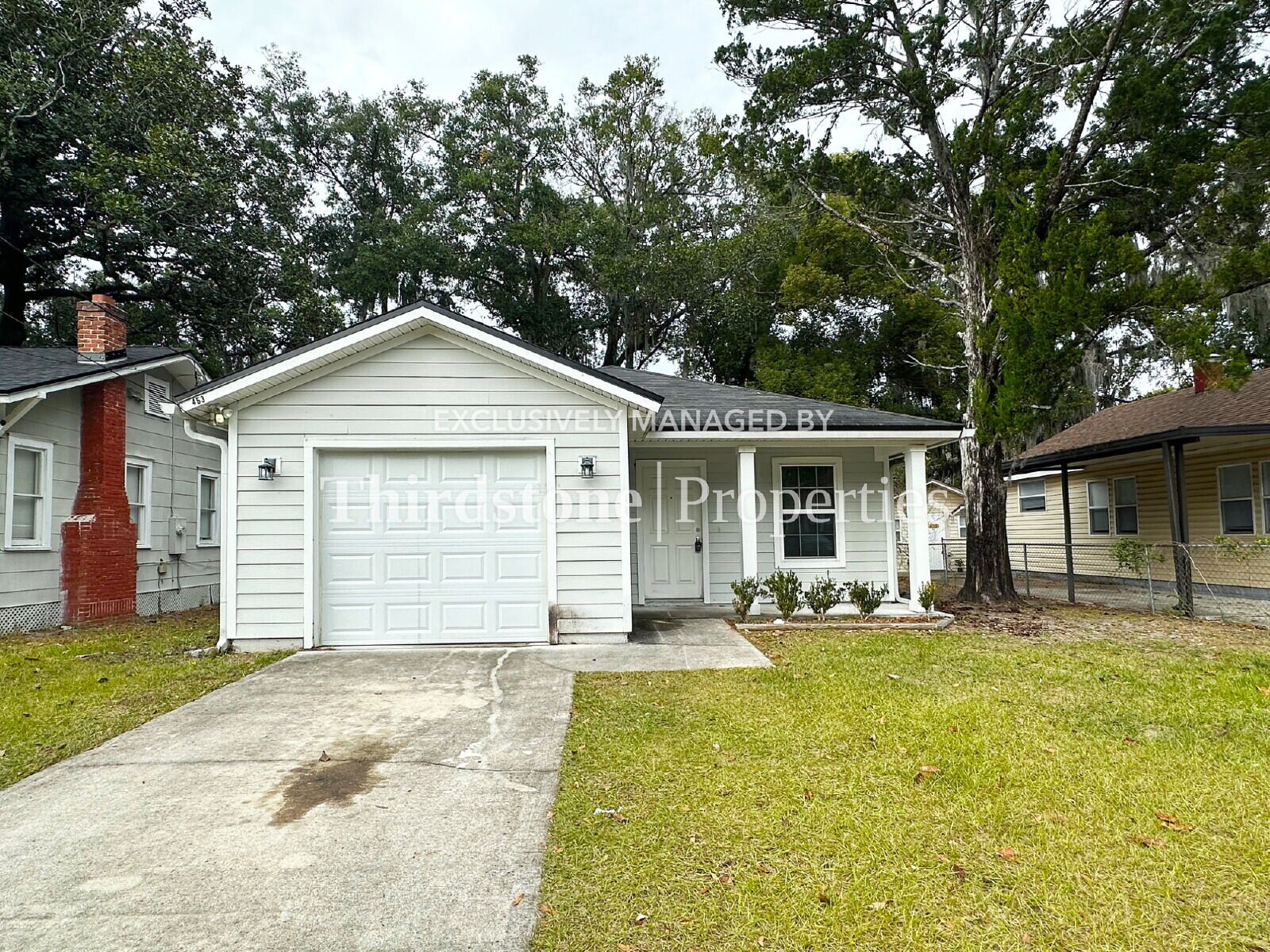 Building Photo - 463 W 59th St