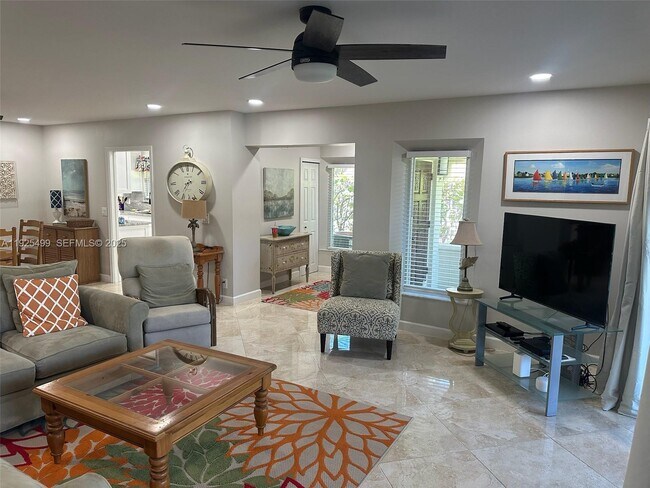 Building Photo - 4161 S US Hwy 1