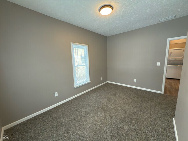 Building Photo - 603 N Columbia St