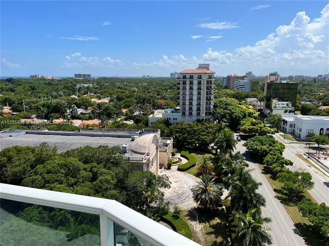 Building Photo - 2525 SW 3rd Ave