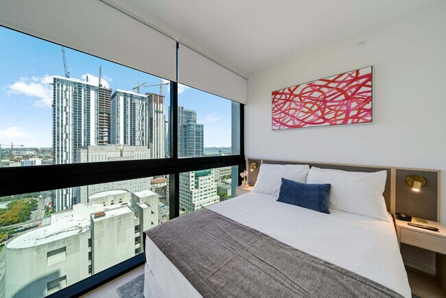 Building Photo - 225 N Miami Ave