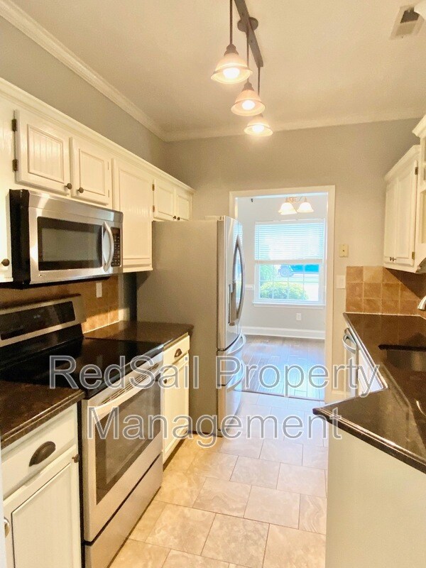 Building Photo - 949 Backspin Ct