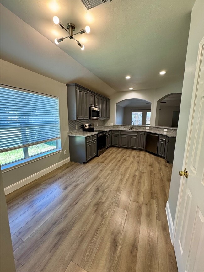 Building Photo - 1403 Waterside Village Drive