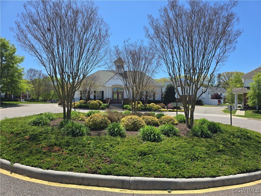 Building Photo - 7417 Pebble Lake Dr