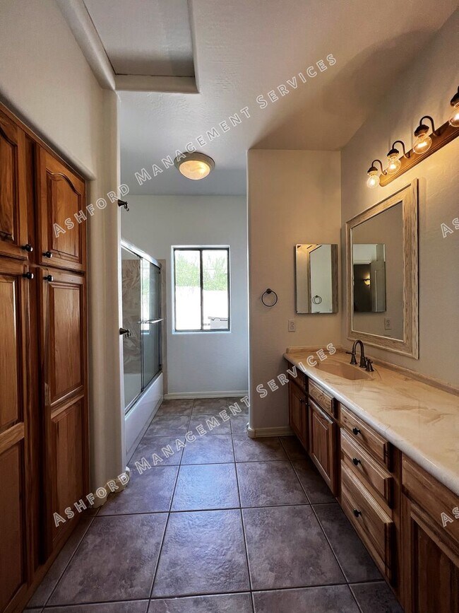 Building Photo - ***MOVE IN SPECIAL***BEAUTIFUL 4 BEDROOM P...