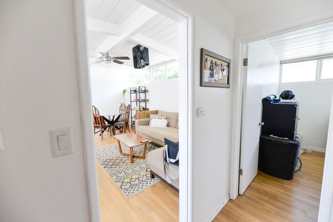 Building Photo - 139 W Canada