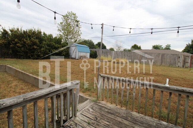 Building Photo - 114 Rose Oneill Dr