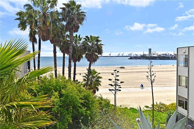 Building Photo - 1250 E Ocean Blvd